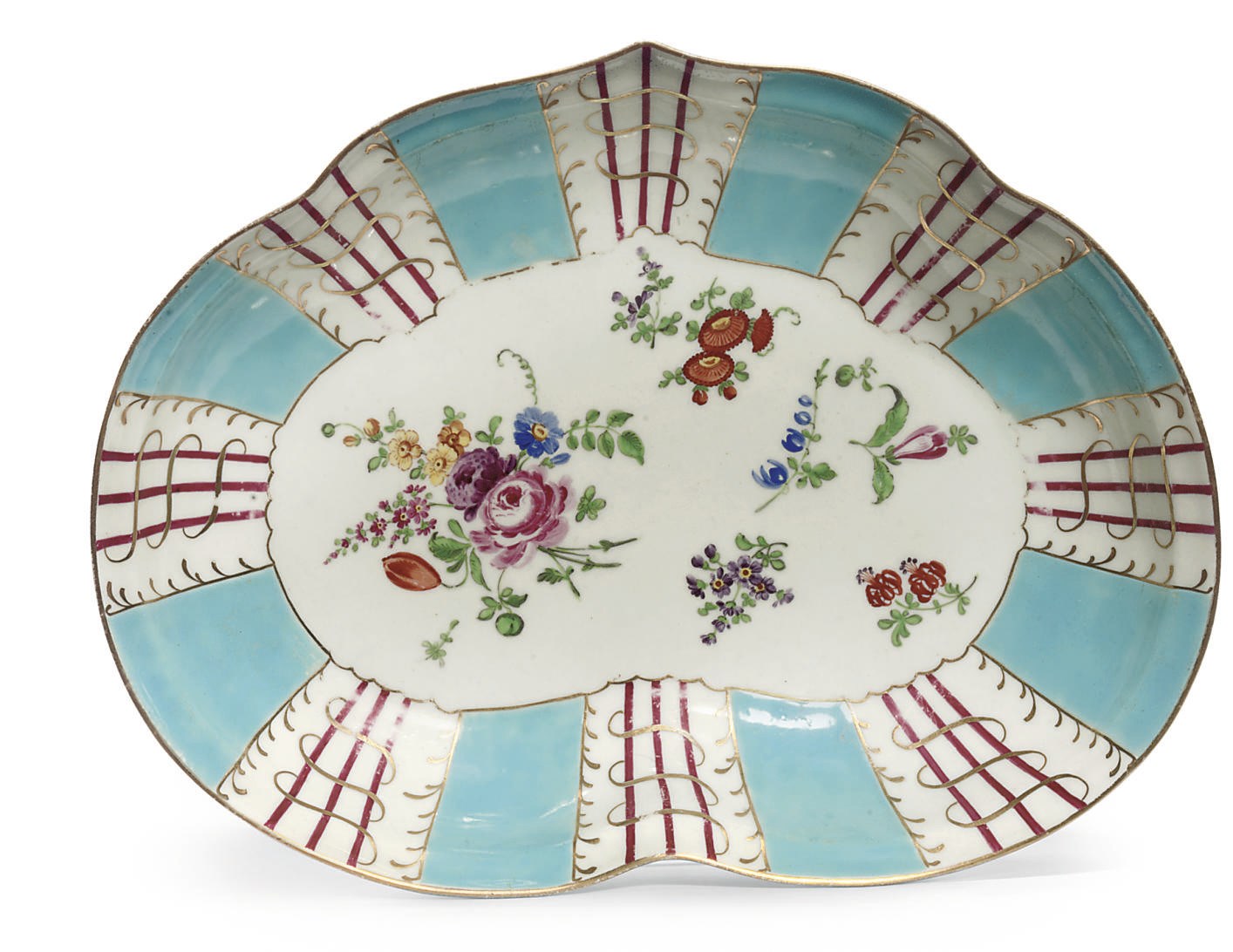 A WORCESTER KIDNEY-SHAPED DISH