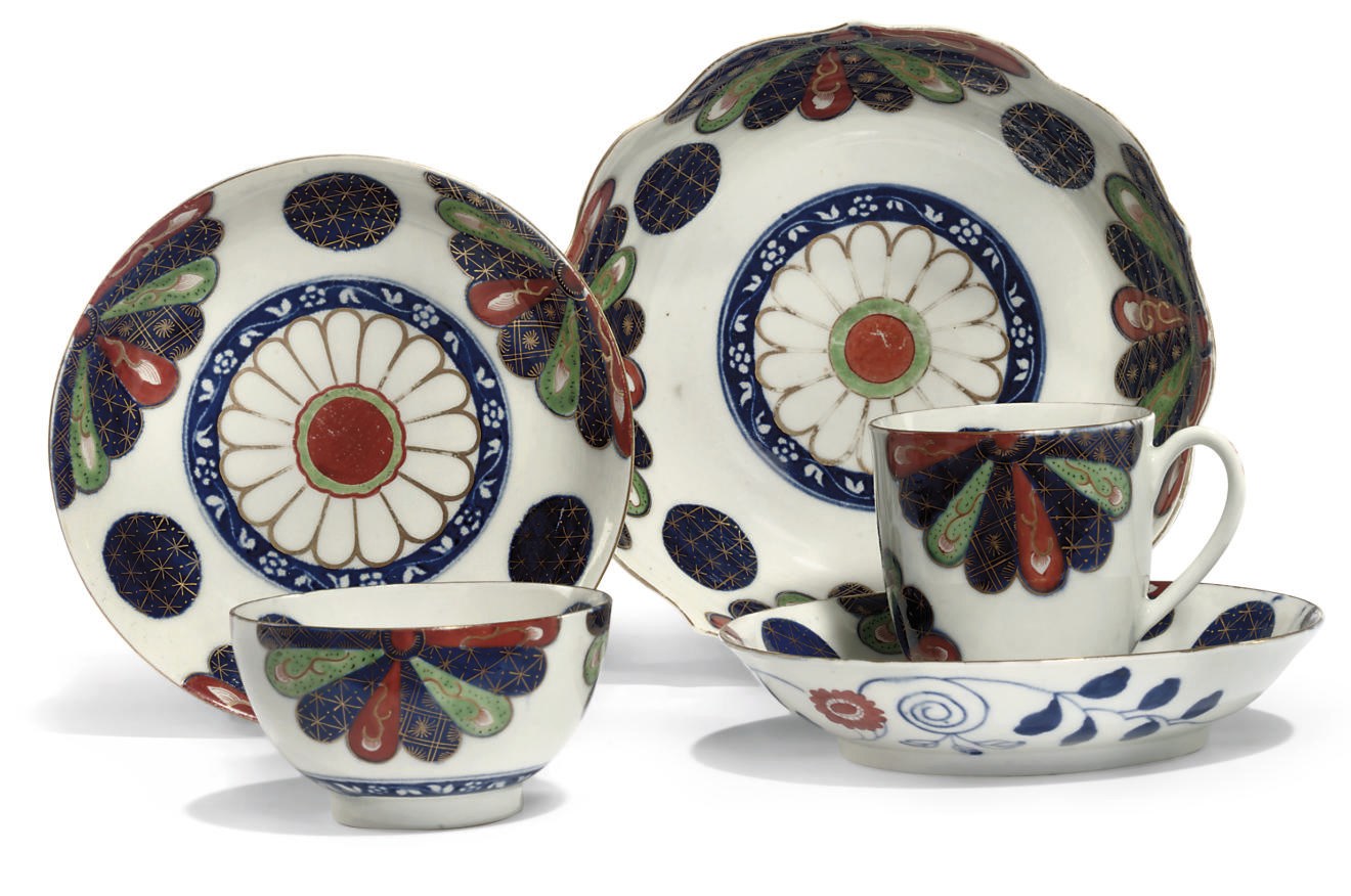 A GROUP OF WORCESTER 'OLD JAPAN FAN' PATTERN TEAWARES