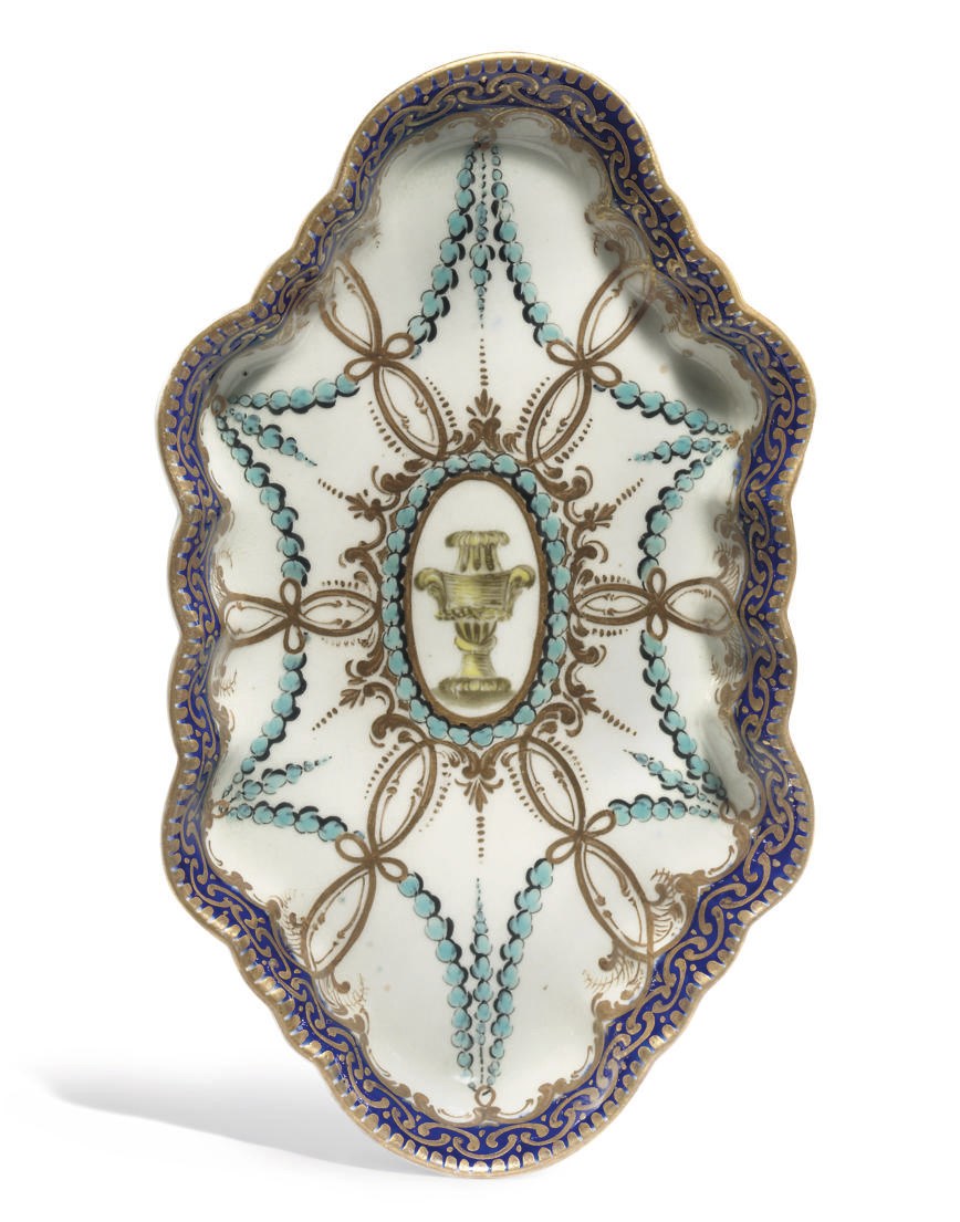 A WORCESTER SHAPED HEXAGONAL SPOON-TRAY