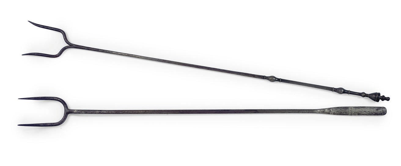 A GEORGE III STEEL LOG FORK