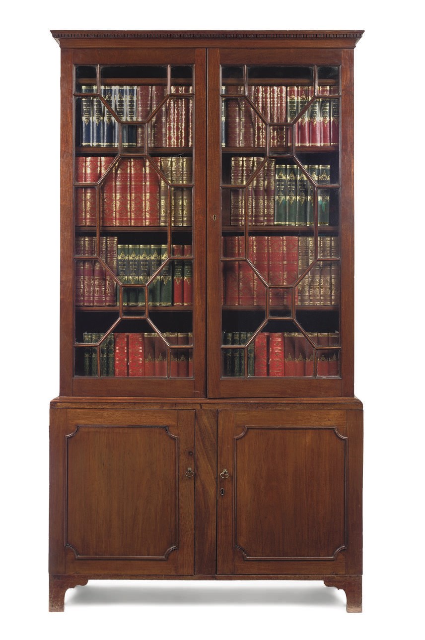 A MAHOGANY LIBRARY BOOKCASE