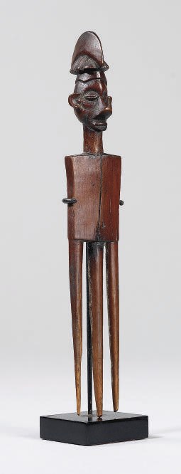PEIGNE YAKA