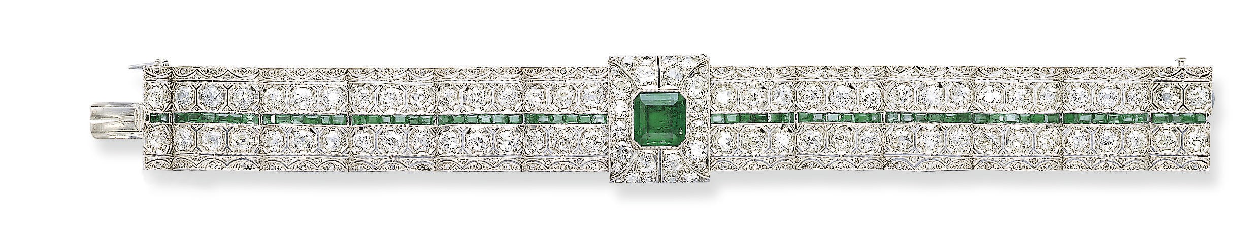 A BELLE ÉPOQUE EMERALD AND DIAMOND BRACELET