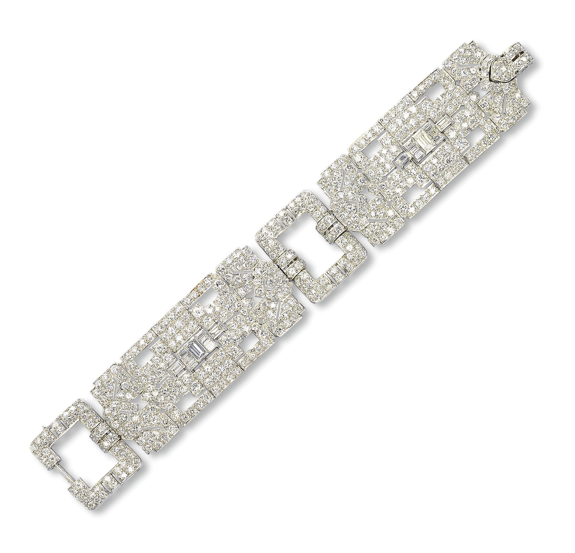 AN ART DECO DIAMOND BRACELET