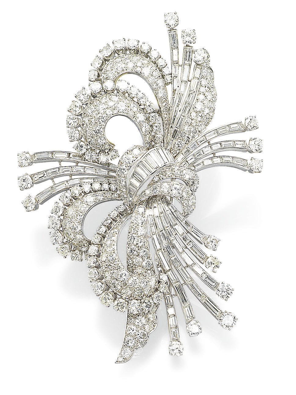 A DIAMOND BROOCH