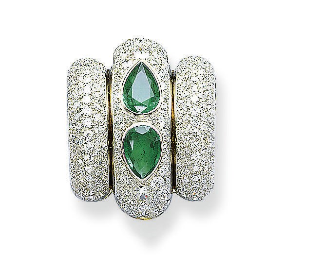 AN ART DECO EMERALD AND DIAMOND 'PONT' CLIP BROOCH, BY RENÉ BOIVIN