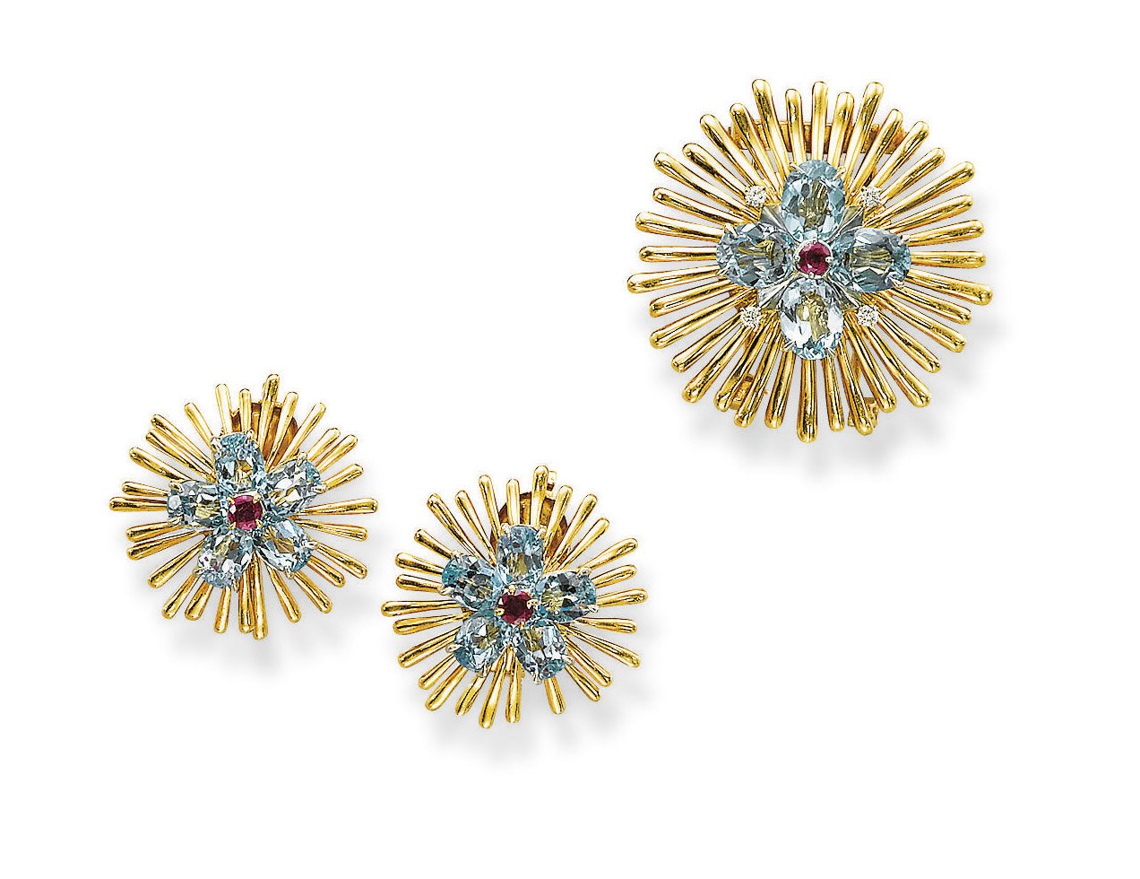 A SET OF GOLD, AQUAMARINE AND RUBY JEWELLERY, BY CARTIER