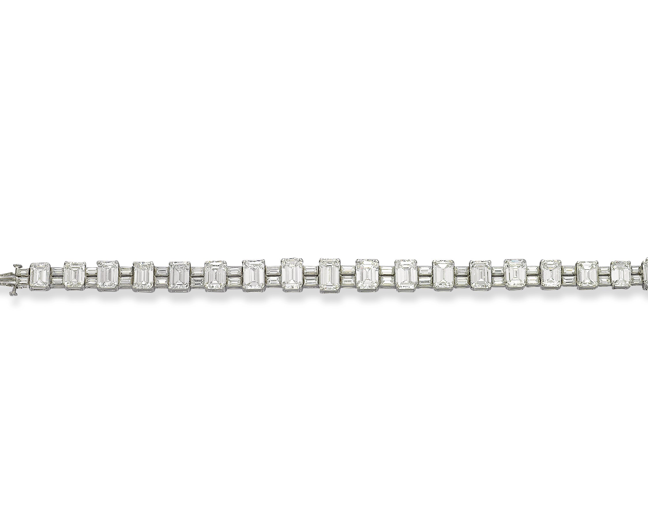 AN IMPORTANT ART DECO DIAMOND BRACELET, BY CARTIER