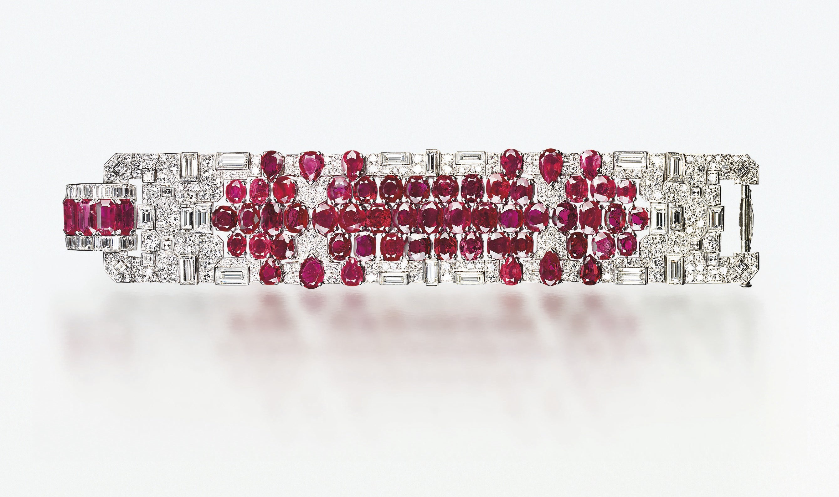 A SUPERB ART DECO RUBY AND DIAMOND BRACELET