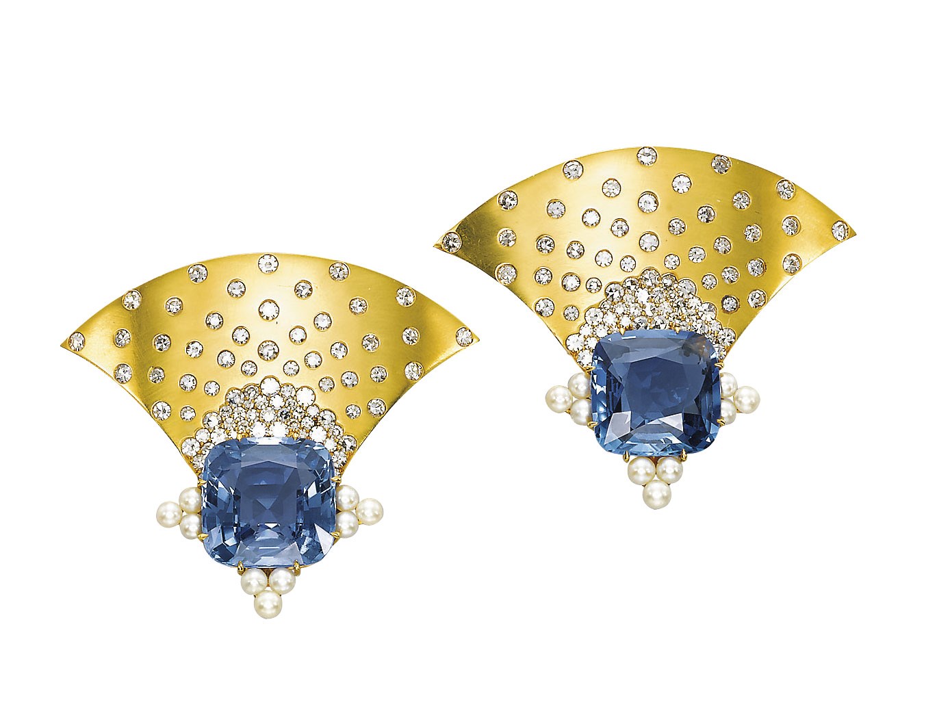 A PAIR OF SAPPHIRE, ORIENTAL PEARL AND DIAMOND EAR CLIPS, BY JAR