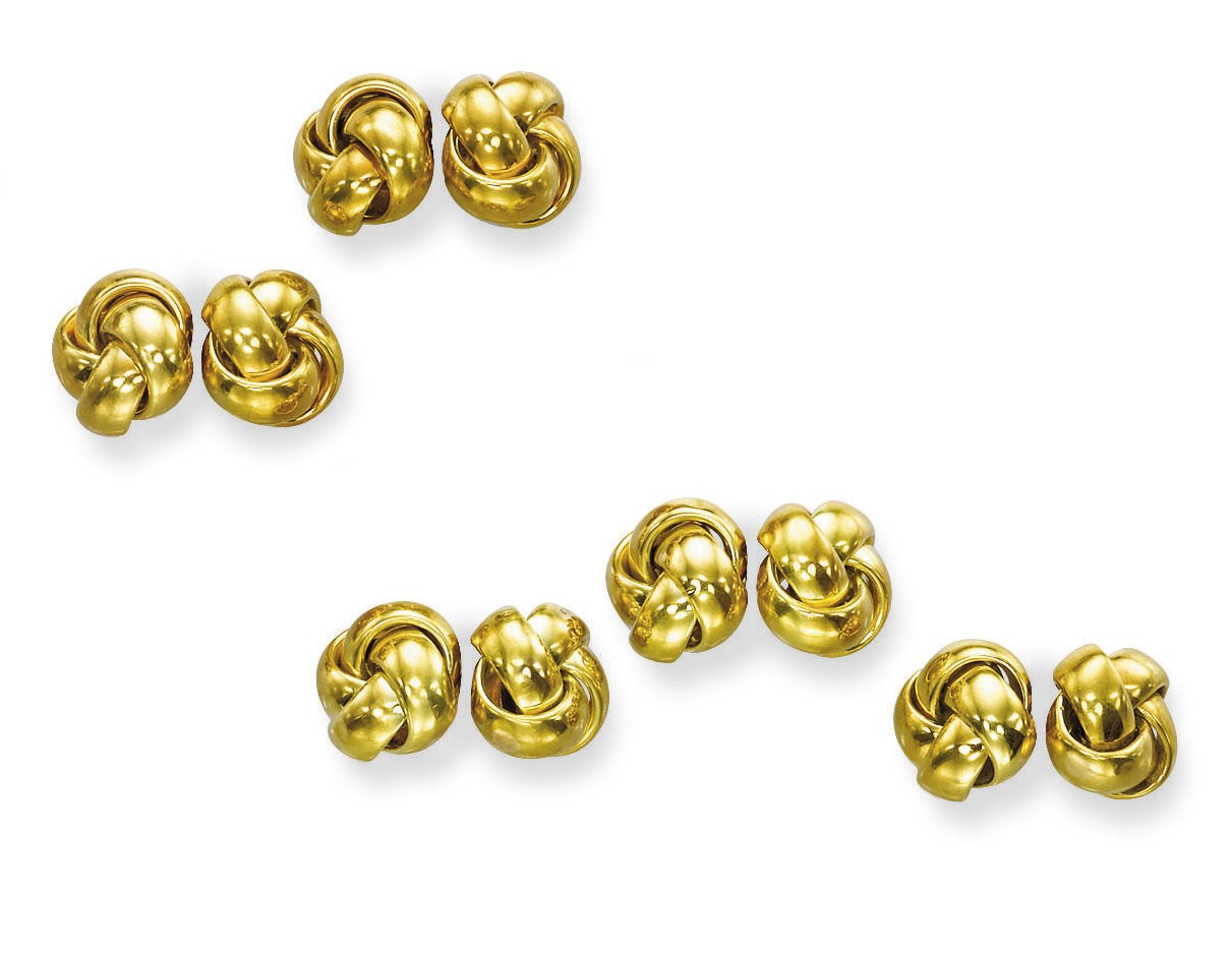 A GOLD DRESS-SET