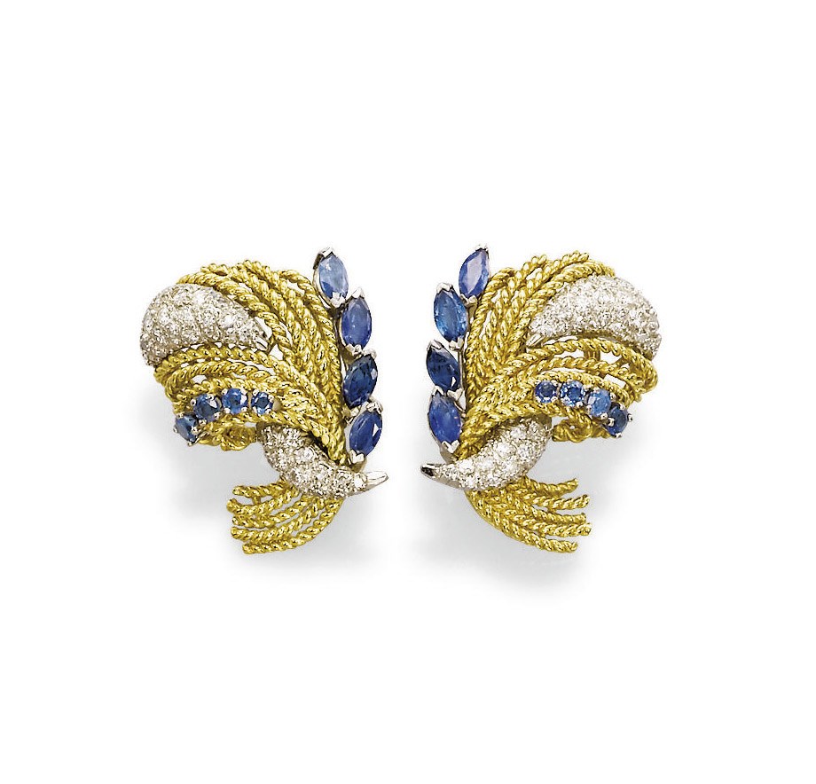 A PAIR OF SAPPHIRE, GOLD AND DIAMOND EAR CLIPS