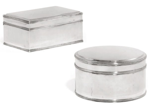 A SET OF TWO DUTCH SILVER BISCUIT BOXES