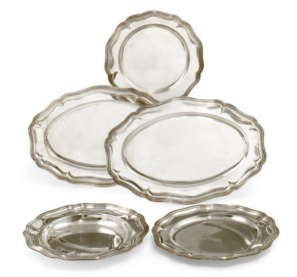 A SUITE OF FIVE FRENCH ELECTROPLATED DISHES