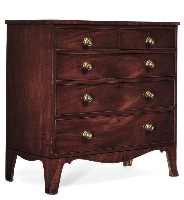 A REGENCY MAHOGANY CHEST
