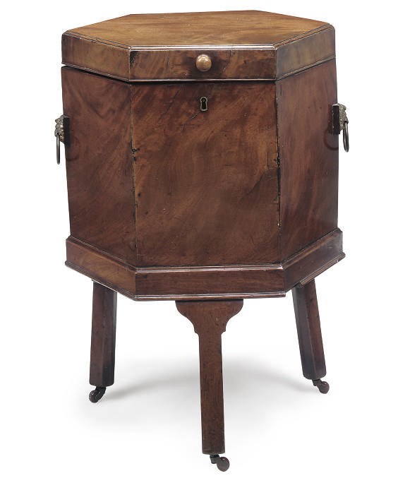 A GEORGE III MAHOGANY HEXAGONAL CELLARETTE