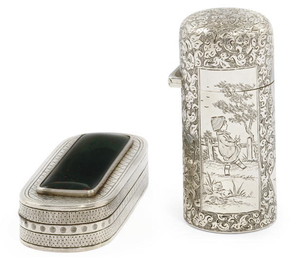 A GOOD GEORGE III SILVER SNUFF BOX