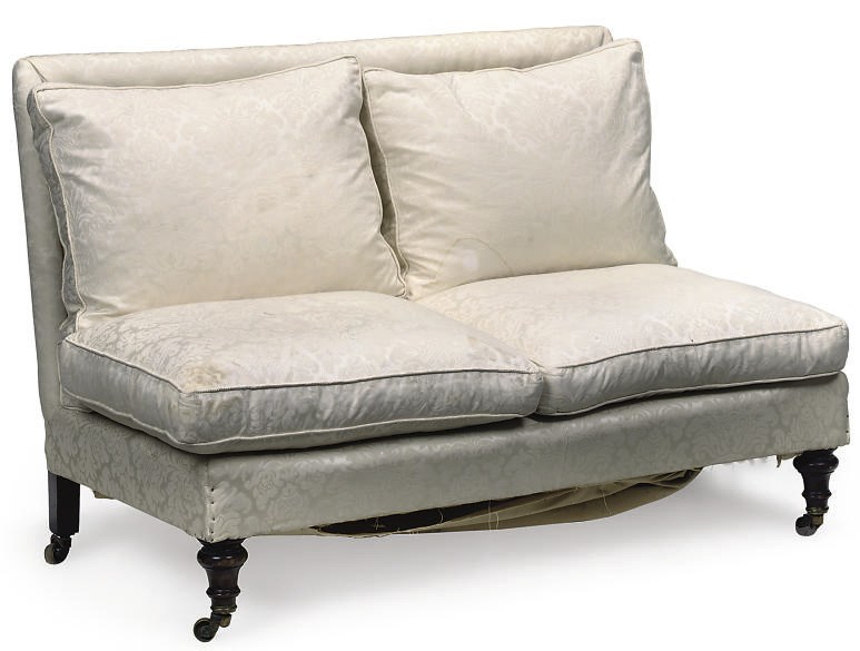 A LATE VICTORIAN MAHOGANY SOFA