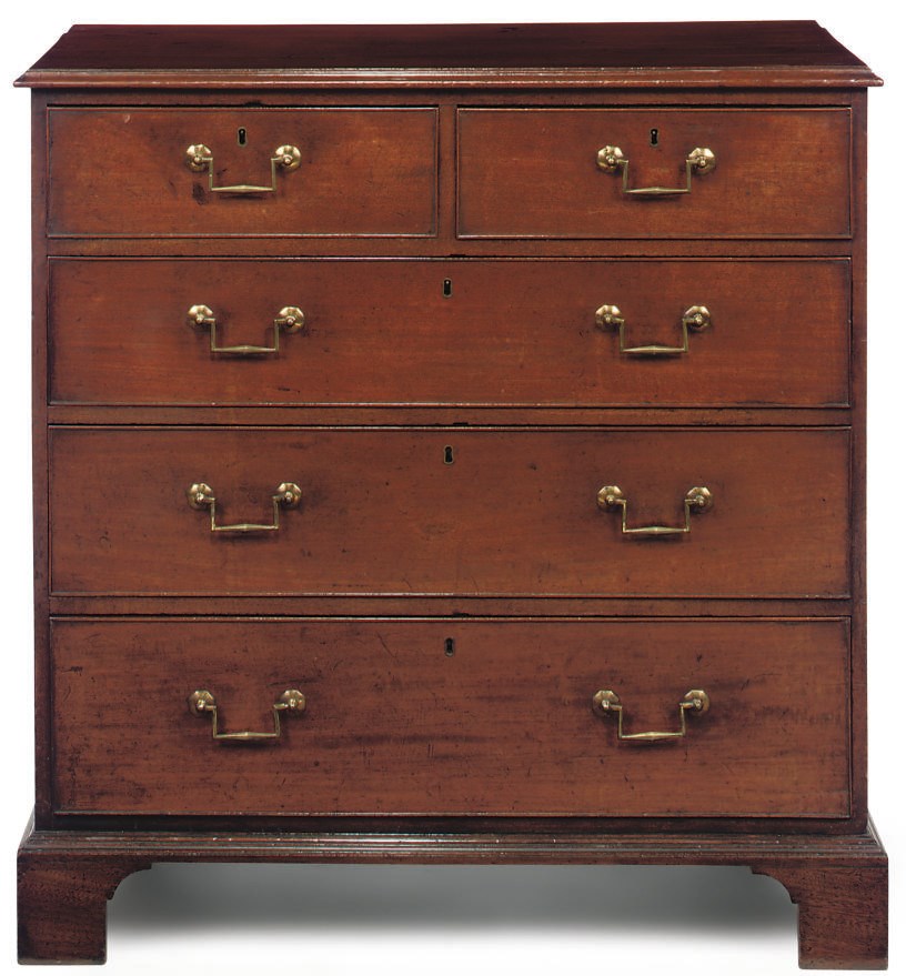 A GEORGE III MAHOGANY CHEST