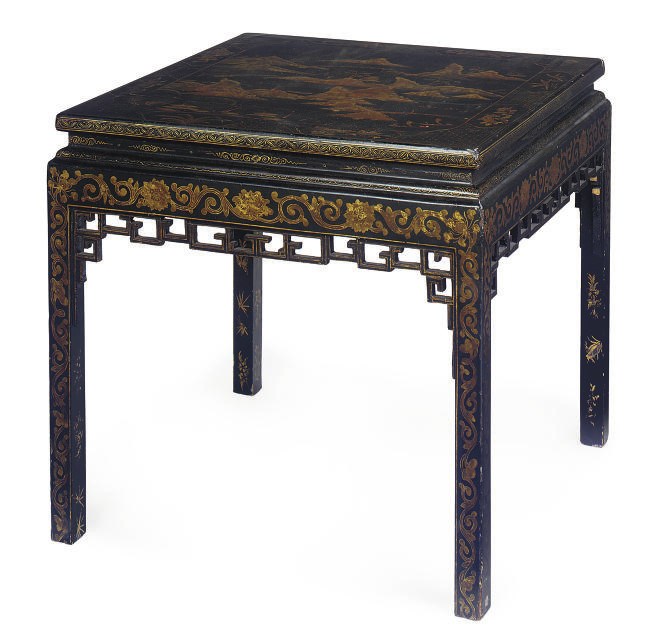A CHINESE EXPORT LACQUER AND PARCEL GILT OCCASIONAL TABLE