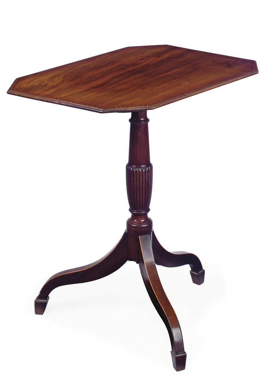 A REGENCY MAHOGANY OCCASIONAL TABLE