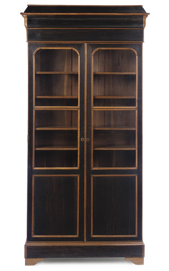 A FRENCH STAINED OAK BIBLIOTEQUE