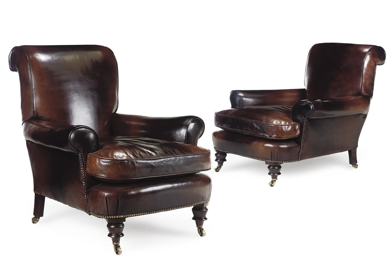 A PAIR OF LATE VICTORIAN MAHOGANY CLUB ARMCHAIRS