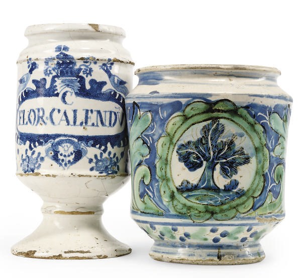 A SOUTHERN ITALIAN MAIOLICA ALBARELLO AND A DUTCH DELFT DRUG JAR