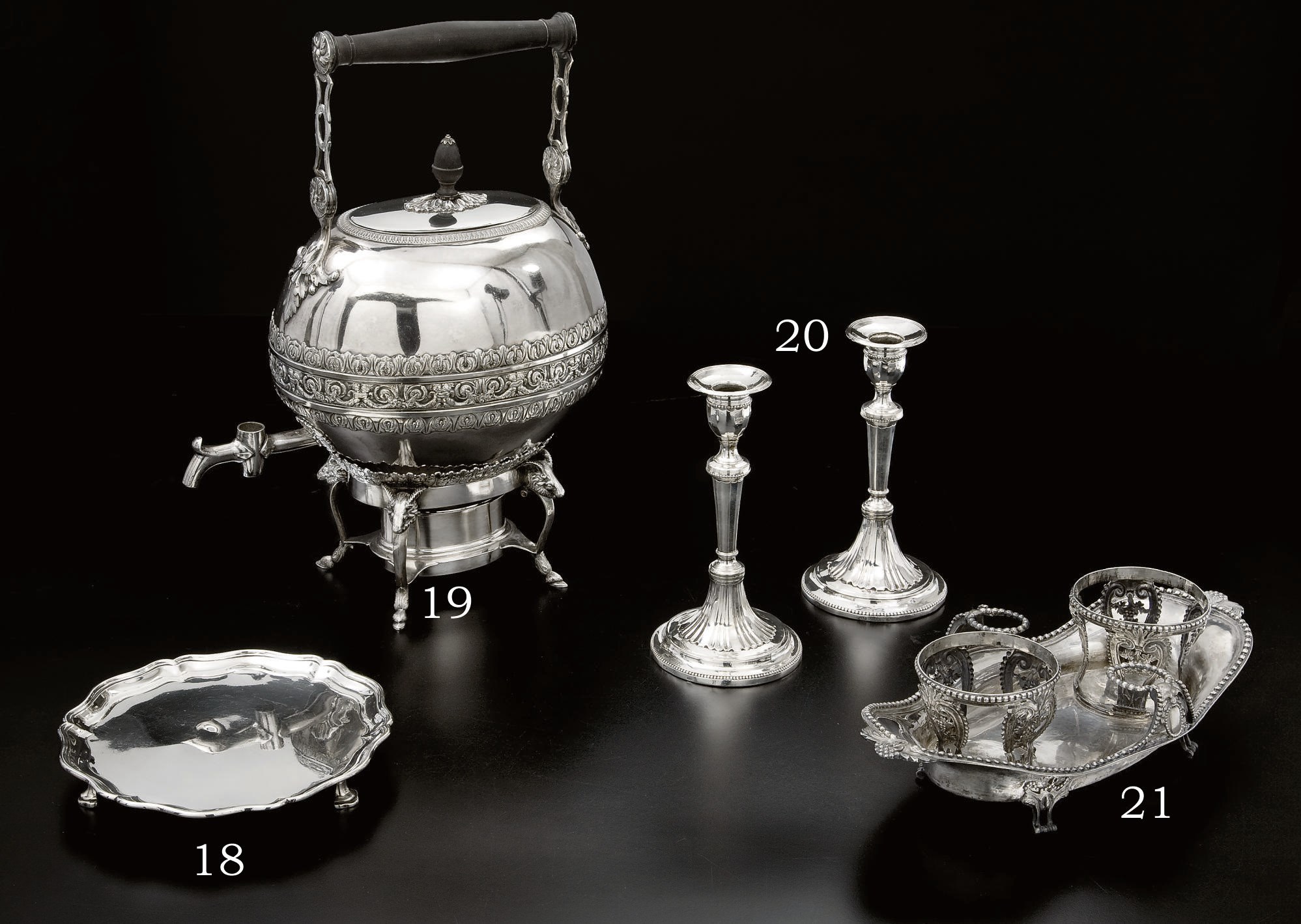 HUILIER EN ARGENT