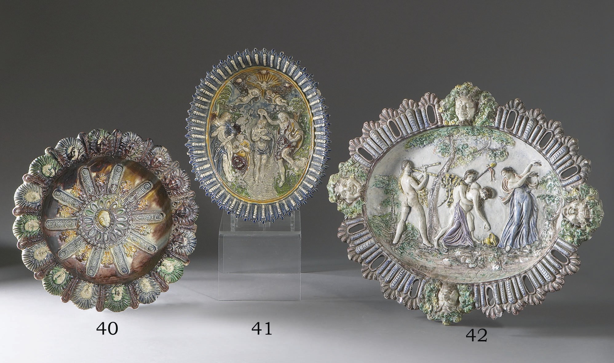 PLAT EN FAIENCE VERNISSEE FRANCAISE DU XIXEME SIECLE