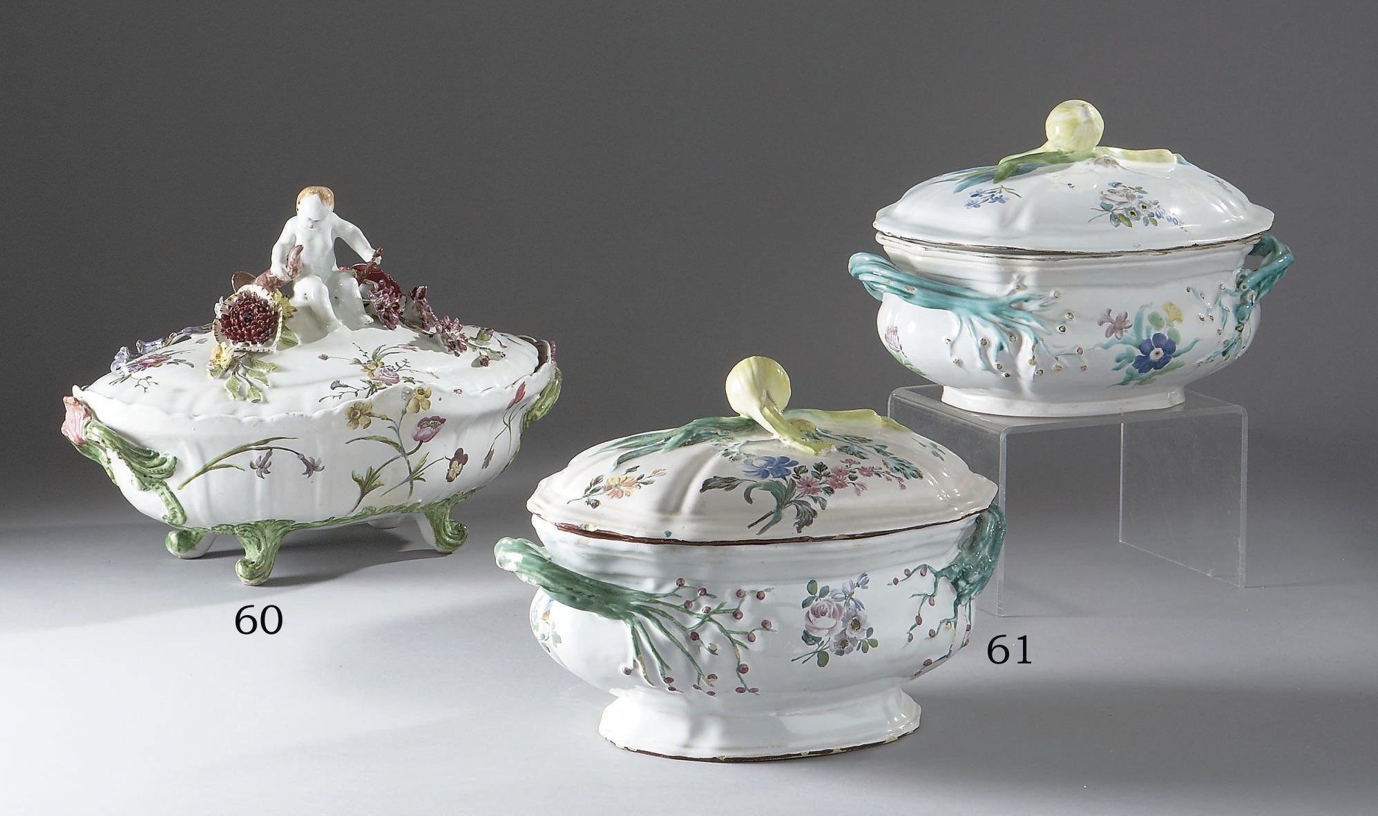 TERRINE ET SON COUVERCLE EN FAIENCE DE MARSEILLE (ROBERT) DU XVIIIEME SIECLE