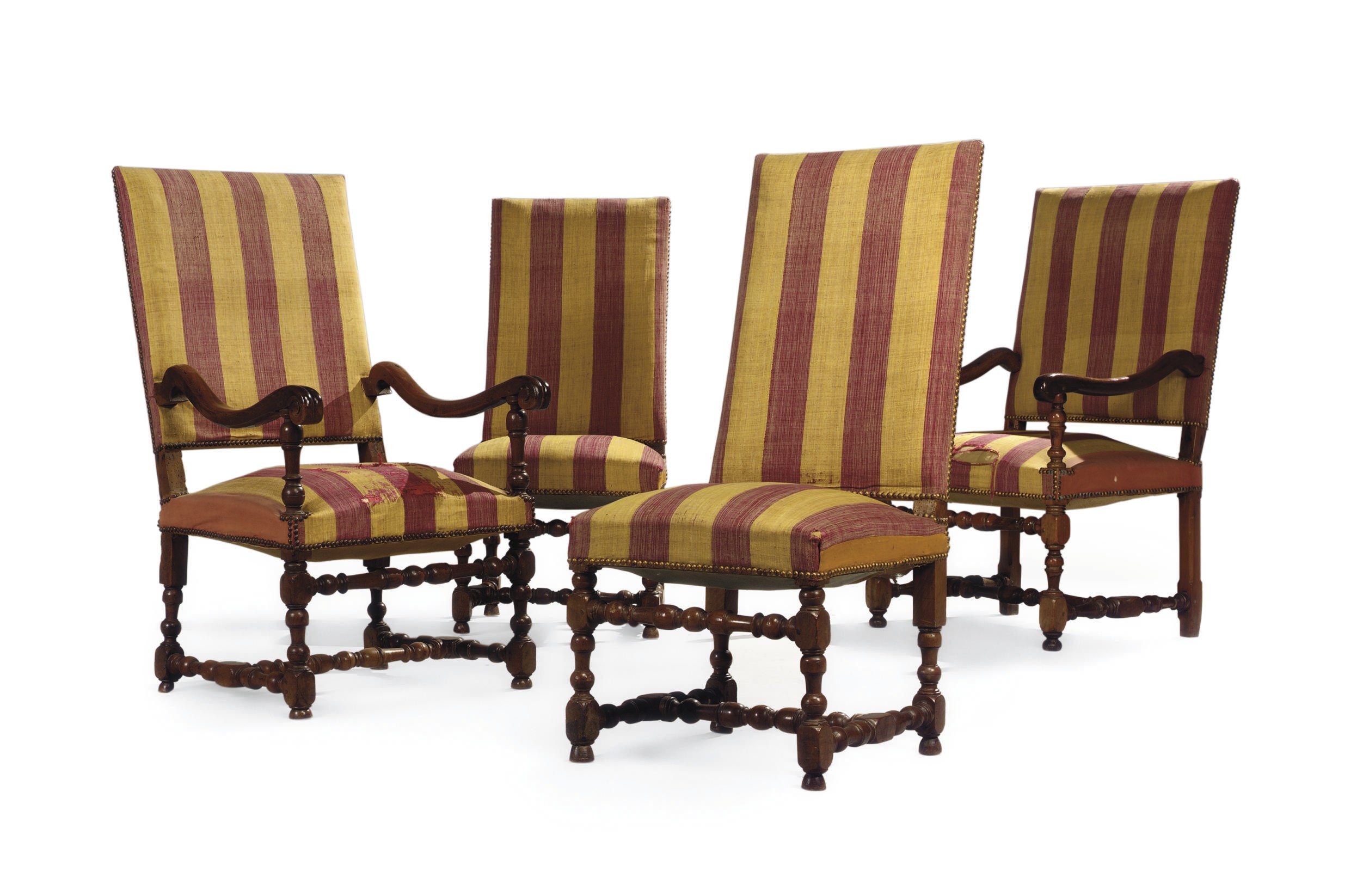 PAIRE DE CHAISES ET DEUX FAUTEUILS D'EPOQUE LOUIS XIII