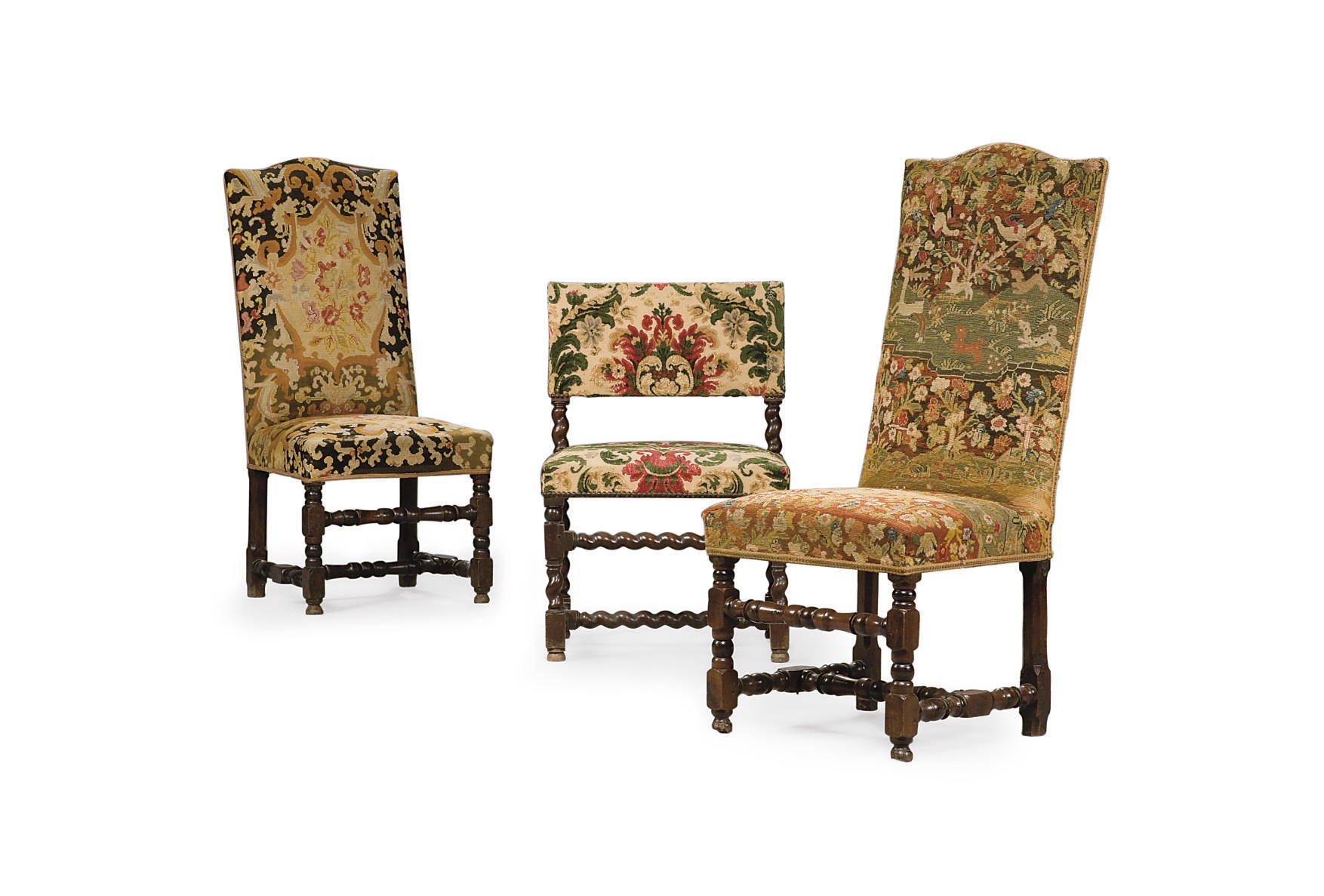 PAIRE DE CHAISES D'EPOQUE LOUIS XIII ET DEUX CHAISES D'EPOQUE LOUIS XIII