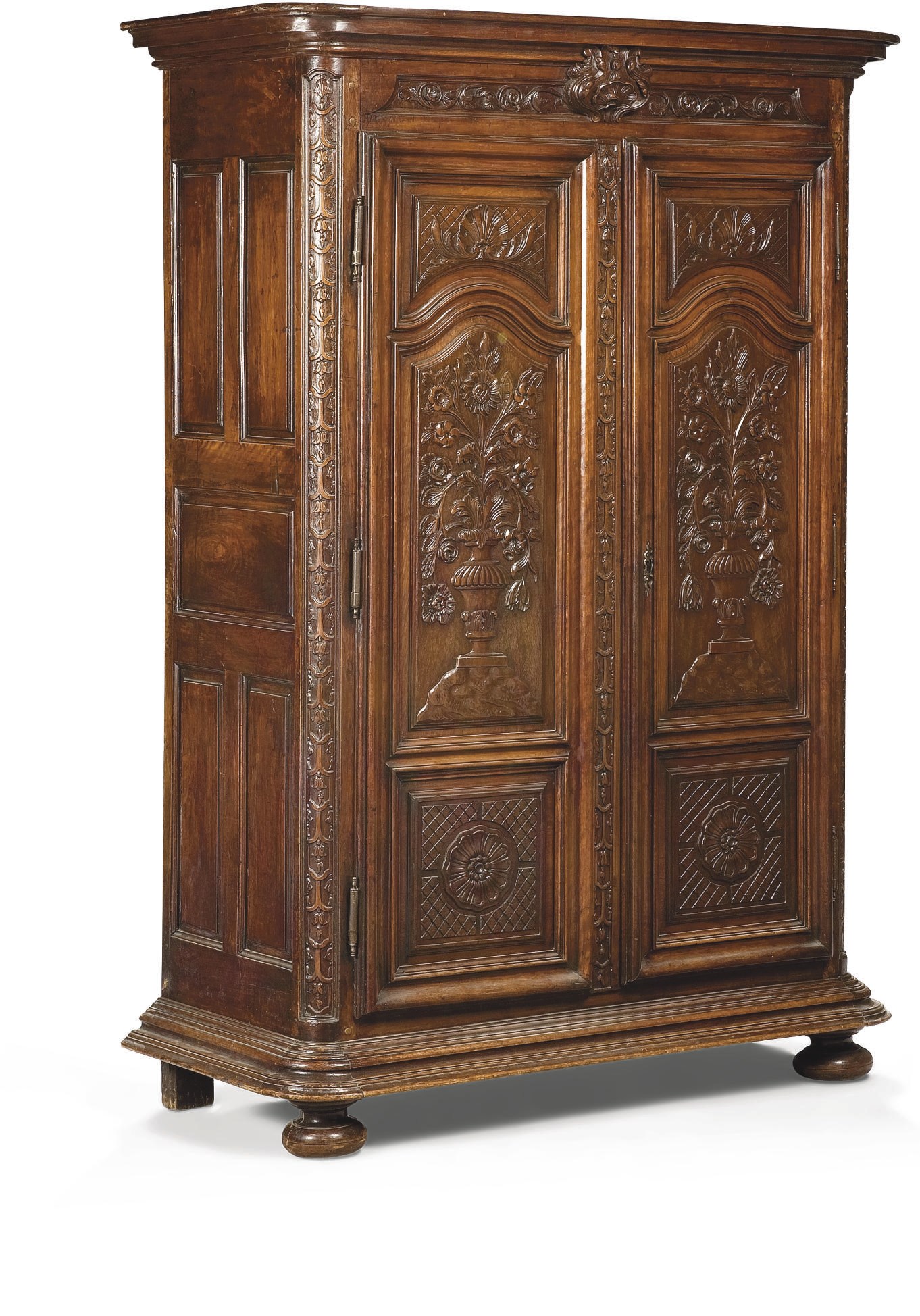 ARMOIRE DU DEBUT DU XVIIIEME SIECLE