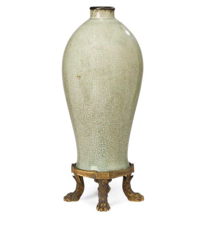 VASE MONTE DE STYLE LOUIS XVI