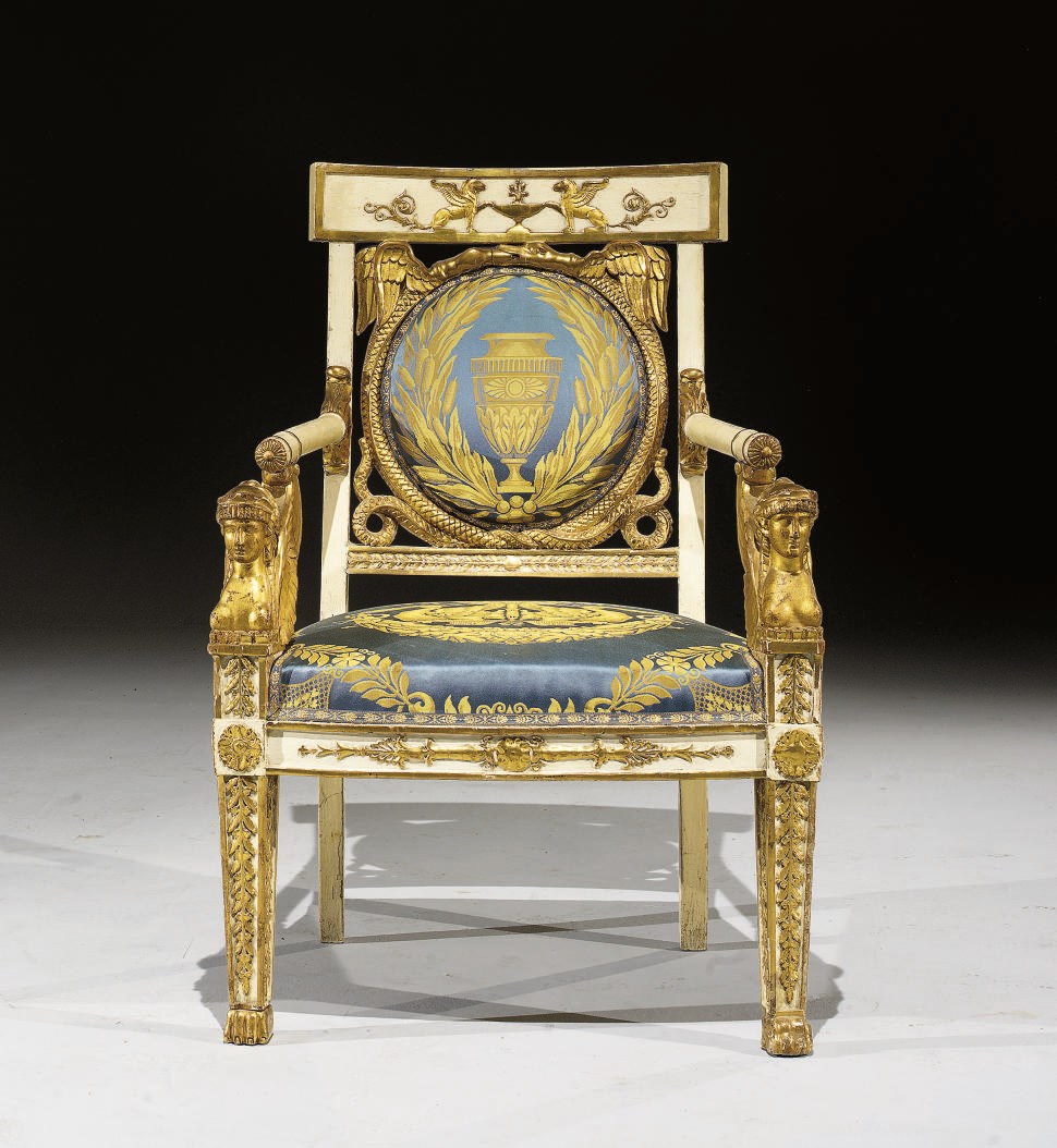 SUITE DE QUATRE FAUTEUILS D'EPOQUE NEOCLASSIQUE DU DEBUT DU XIXEME SIECLE