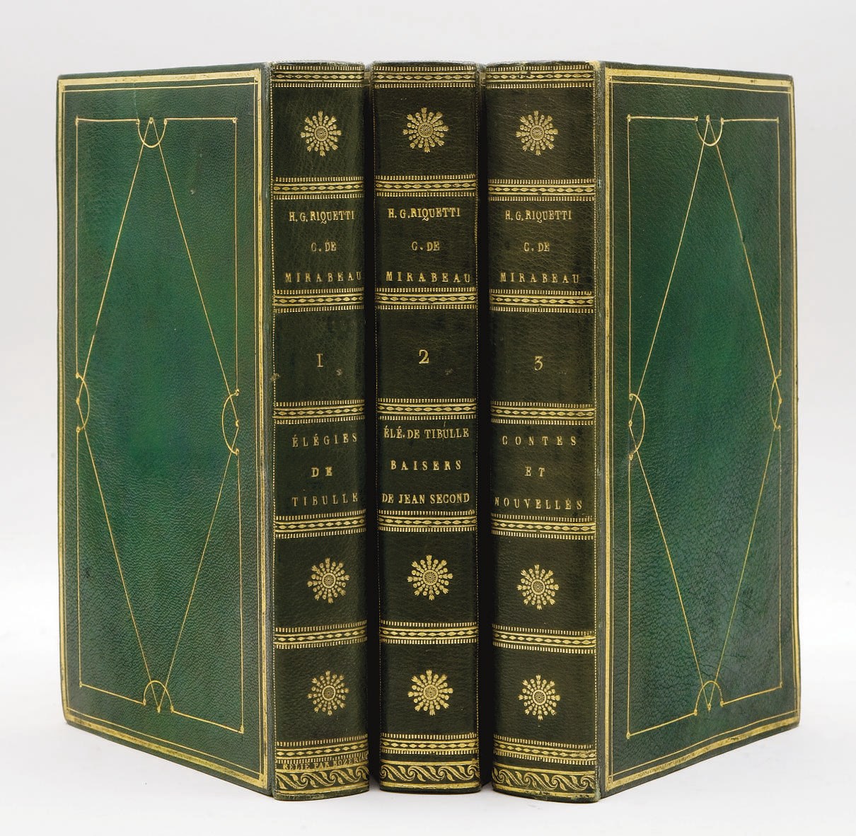 MIRABEAU, Honoré-Gabriel Riquetti, comte de (1749-1791). Élégies de Tibulle, Avec des notes et recherches de Mythologie, d'Histoire et de Philosophie; suivies des Baisers de Jean Second; Traduction nouvelle, Adressée du Donjon de Vincennes, par Mirabeau l'aîné, à Sophie Ruffey. Tours et Paris: Letourmy jeune et Berry, an III [1795].
