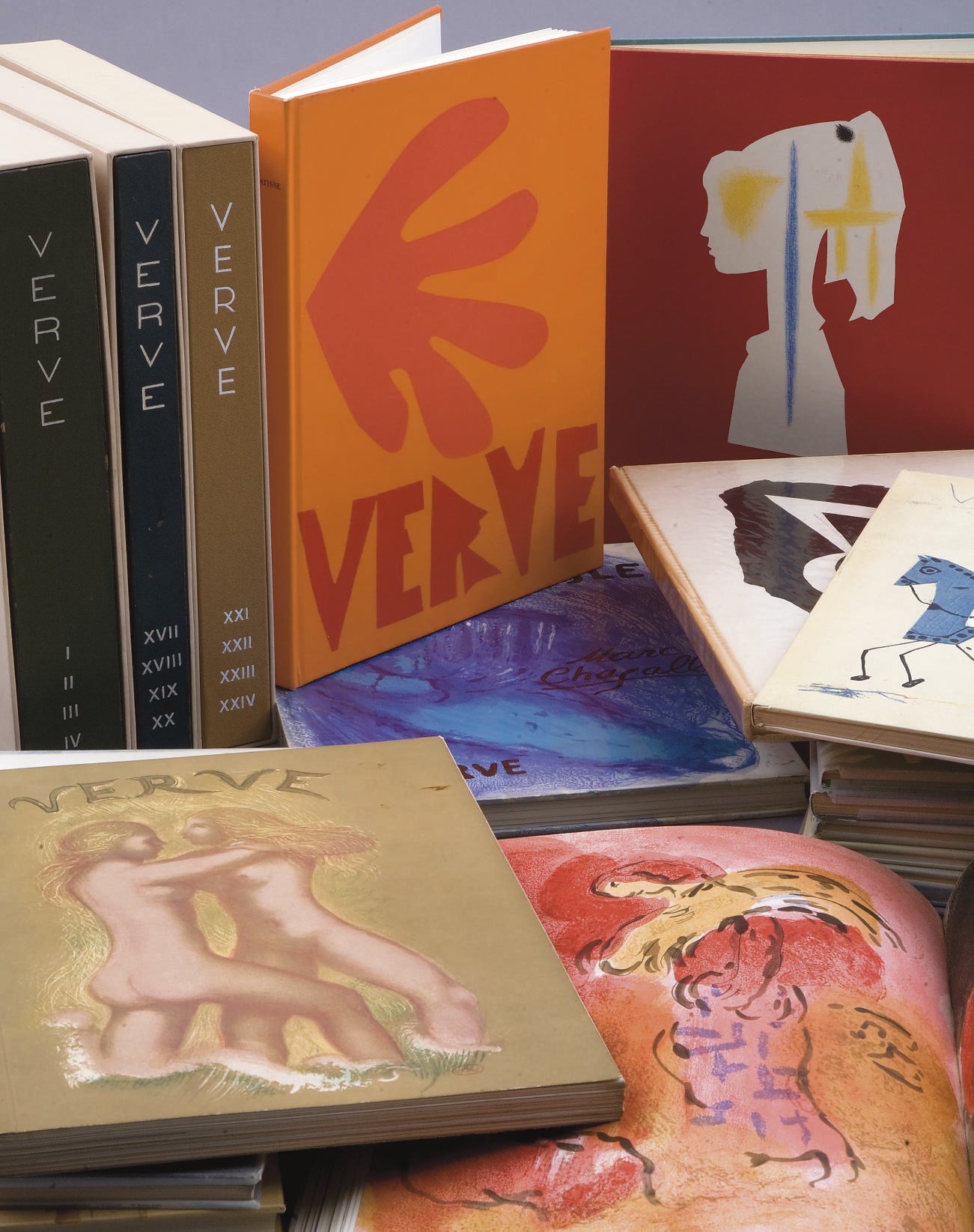 [VERVE] -- TÉRIADE (Stratis Eleftheriades, éditeur, 1889-1983). Verve. Revue artistique et littéraire. Directeur: Tériade. Paris: Éditions de la revue Verve, décembre 1937 - été 1960.