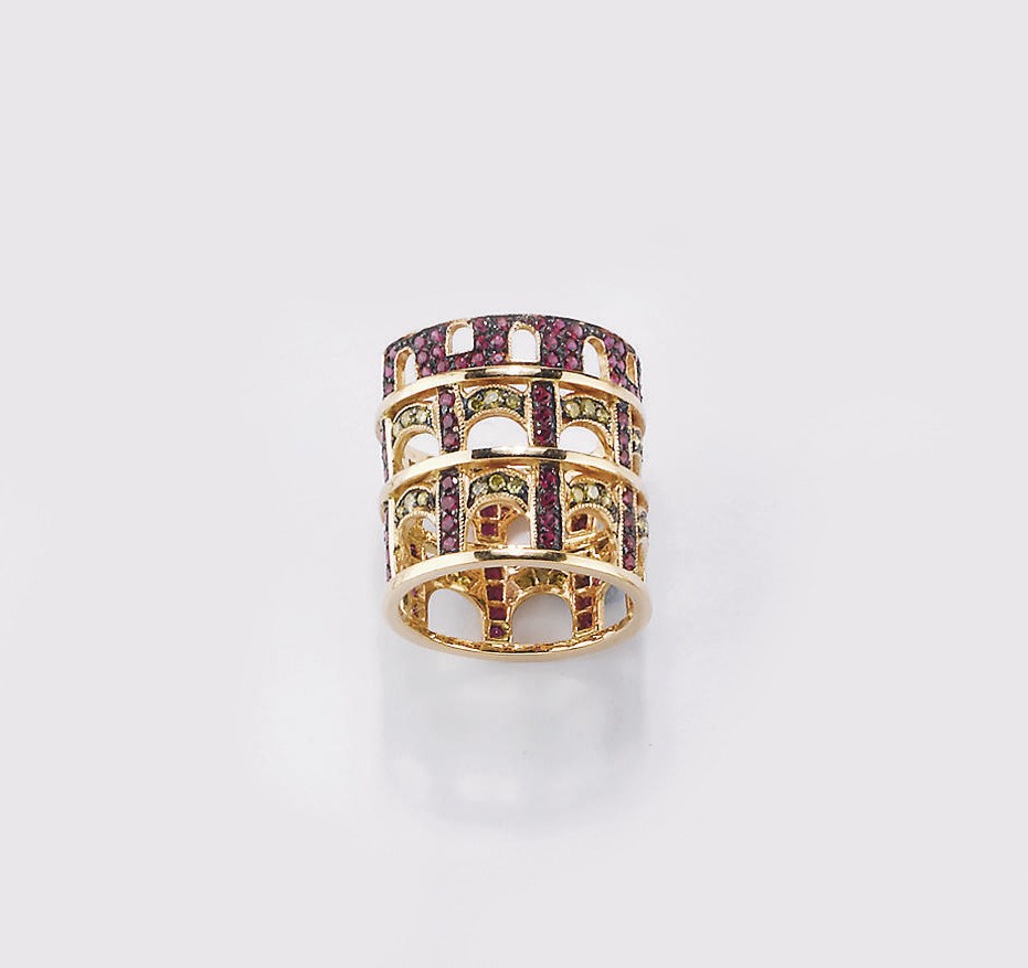 ANELLO IN BRILLANTI GIALLI E RUBINI