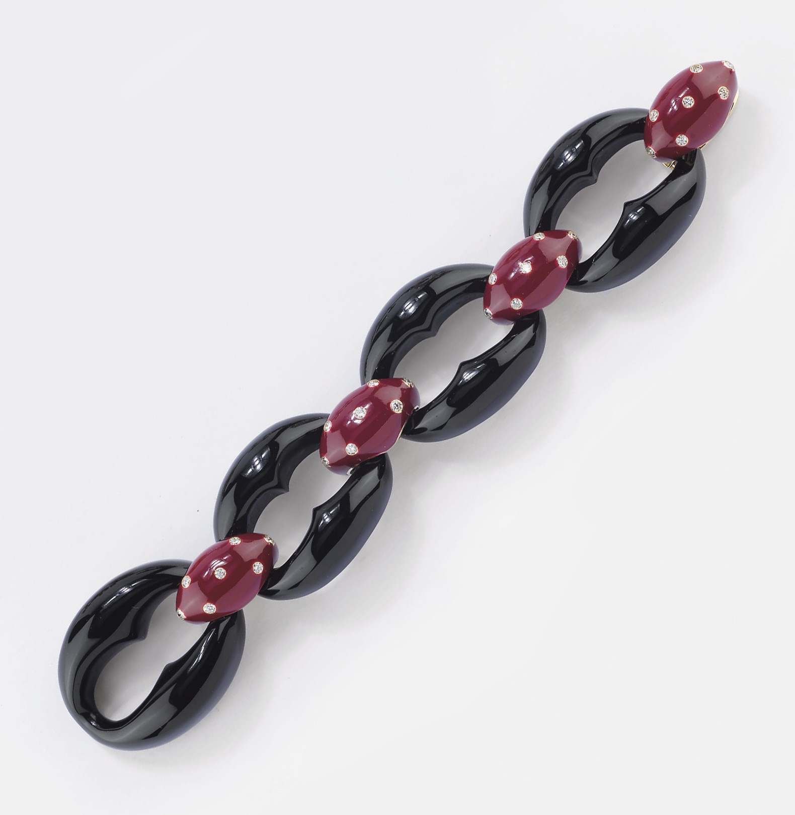 BRACCIALE IN ONICE, SMALTO E BRILLANTI