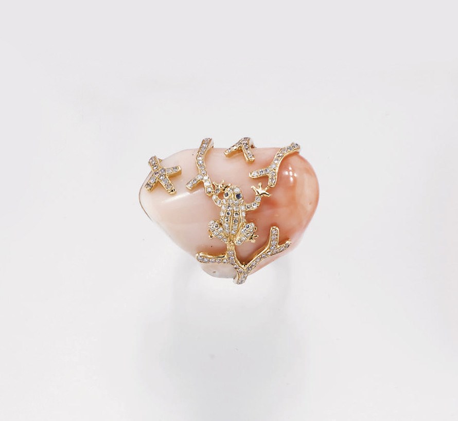 ANELLO IN CORALLO E BRILLANTI
