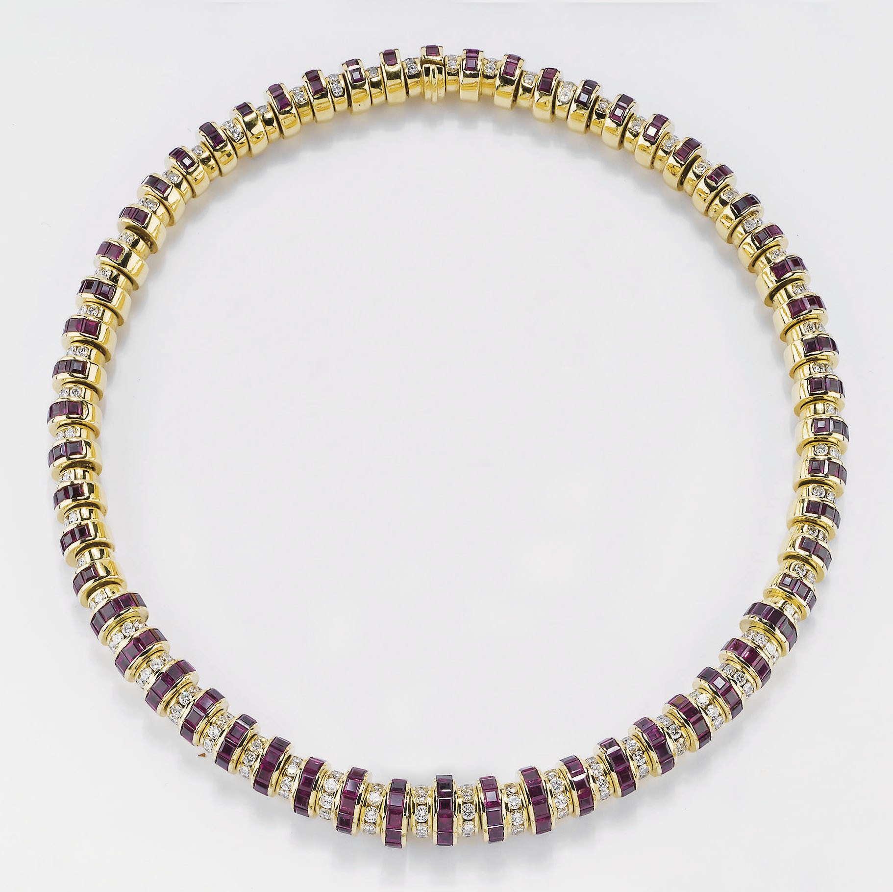 COLLANA IN ORO CON RUBINI E BRILLANTI, FIRMATA FARAONE