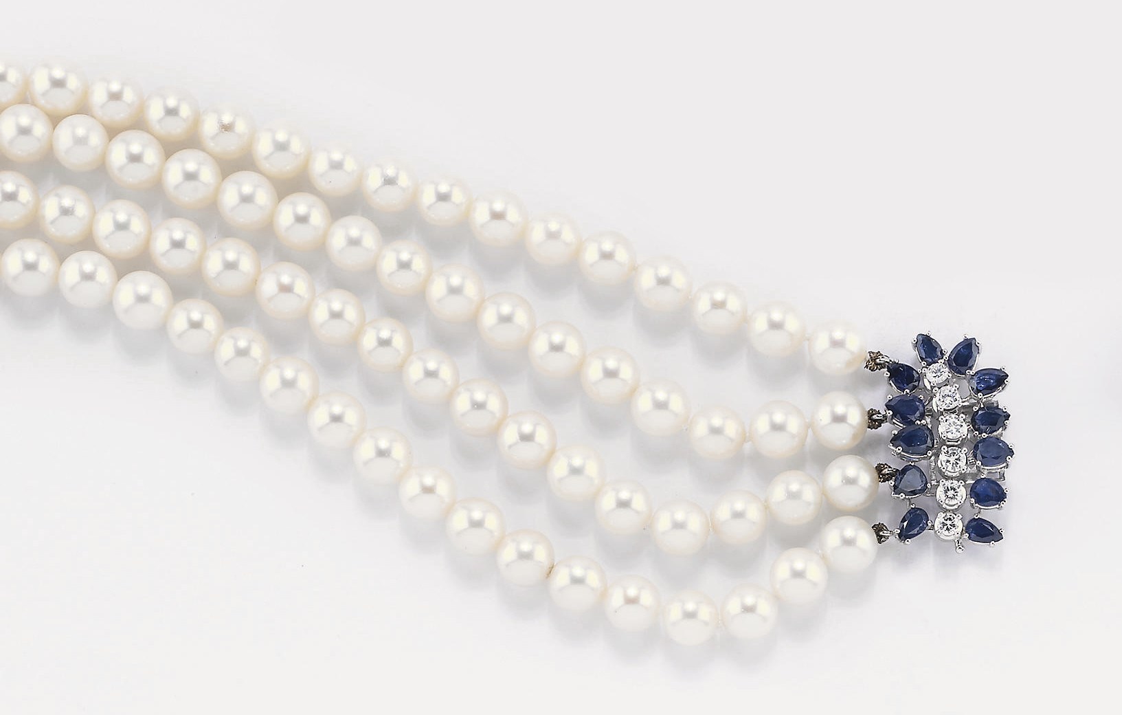 BRACCIALE CON PERLE COLTIVATE, ZAFFIRI E DIAMANTI