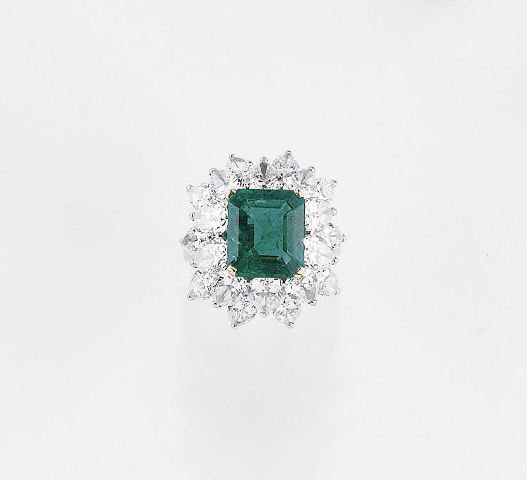 ANELLO CON SMERALDO E DIAMANTI, FIRMATO BULGARI