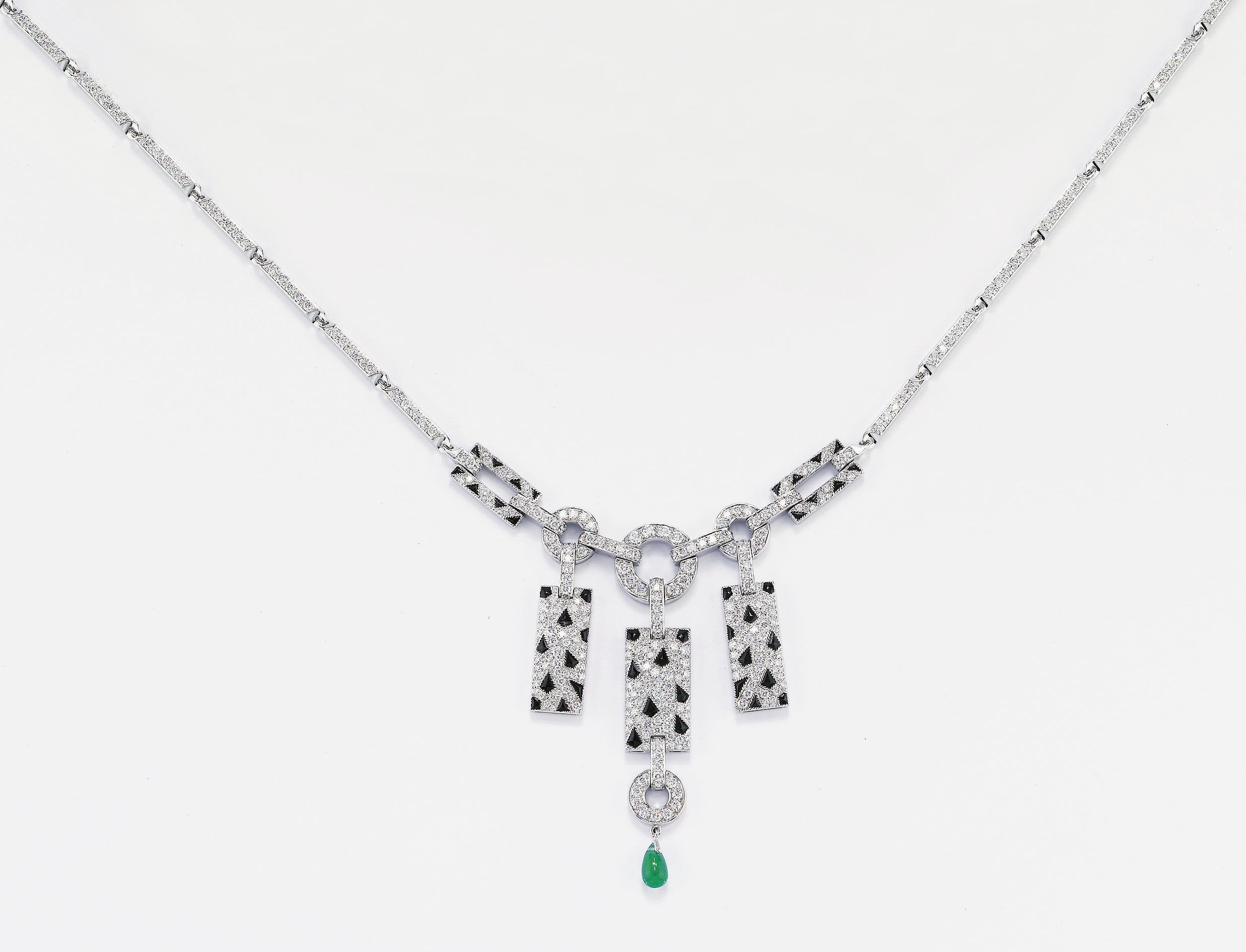 COLLANA "PANTHÈRE" IN ORO, ONICE E SMERALDO, FIRMATA CARTIER