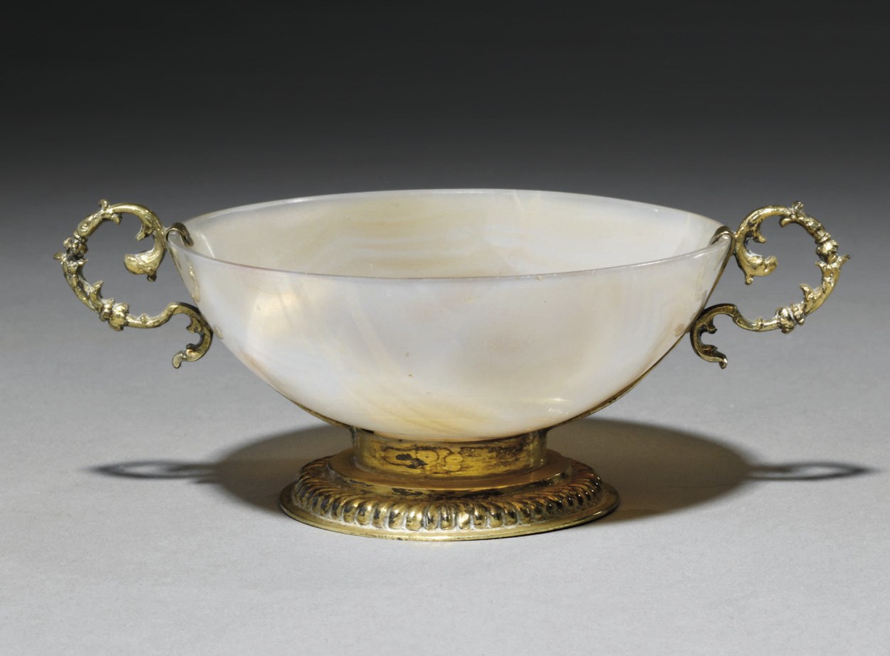 COUPE EN AGATE ET MONTURE EN VERMEIL