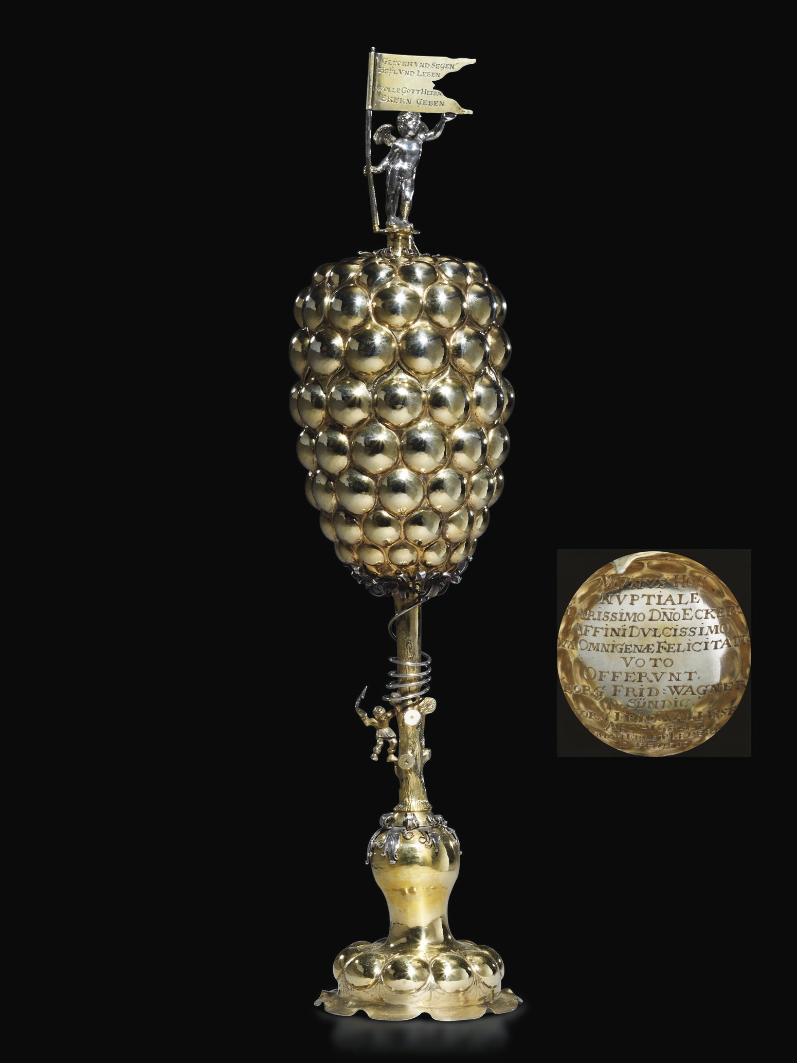 COUPE ET SON COUVERCLE EN VERMEIL