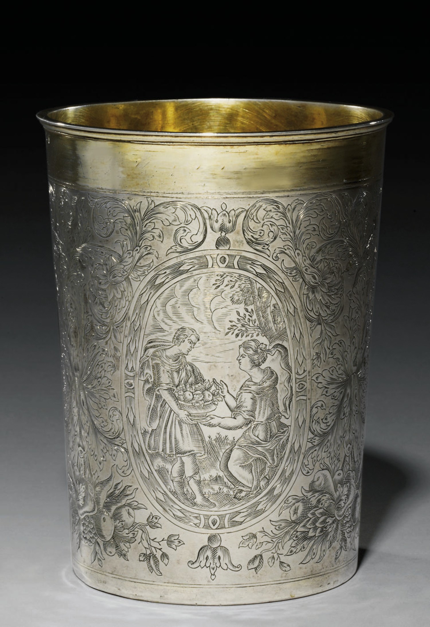 TIMBALE EN ARGENT ET VERMEIL