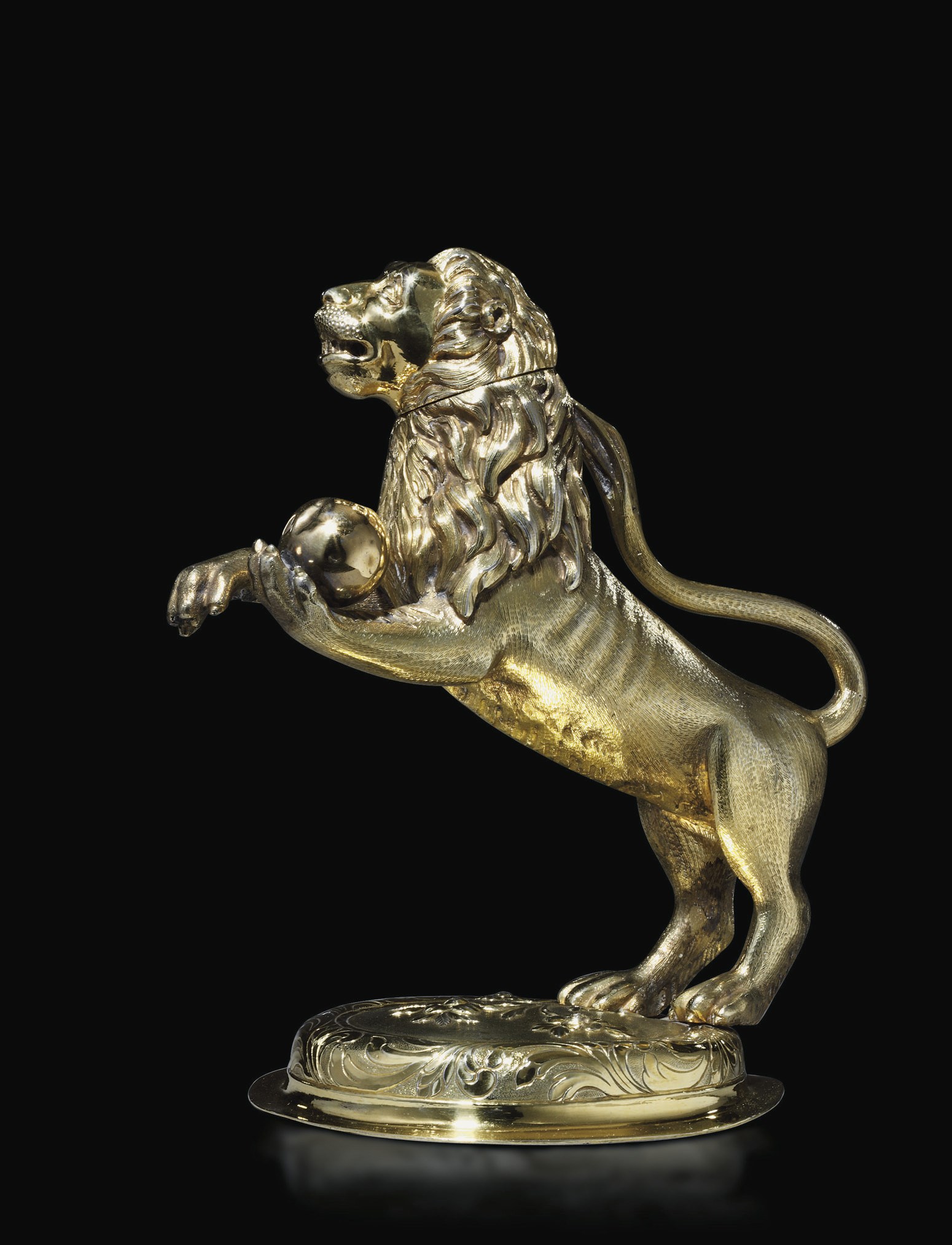 LION EN VERMEIL