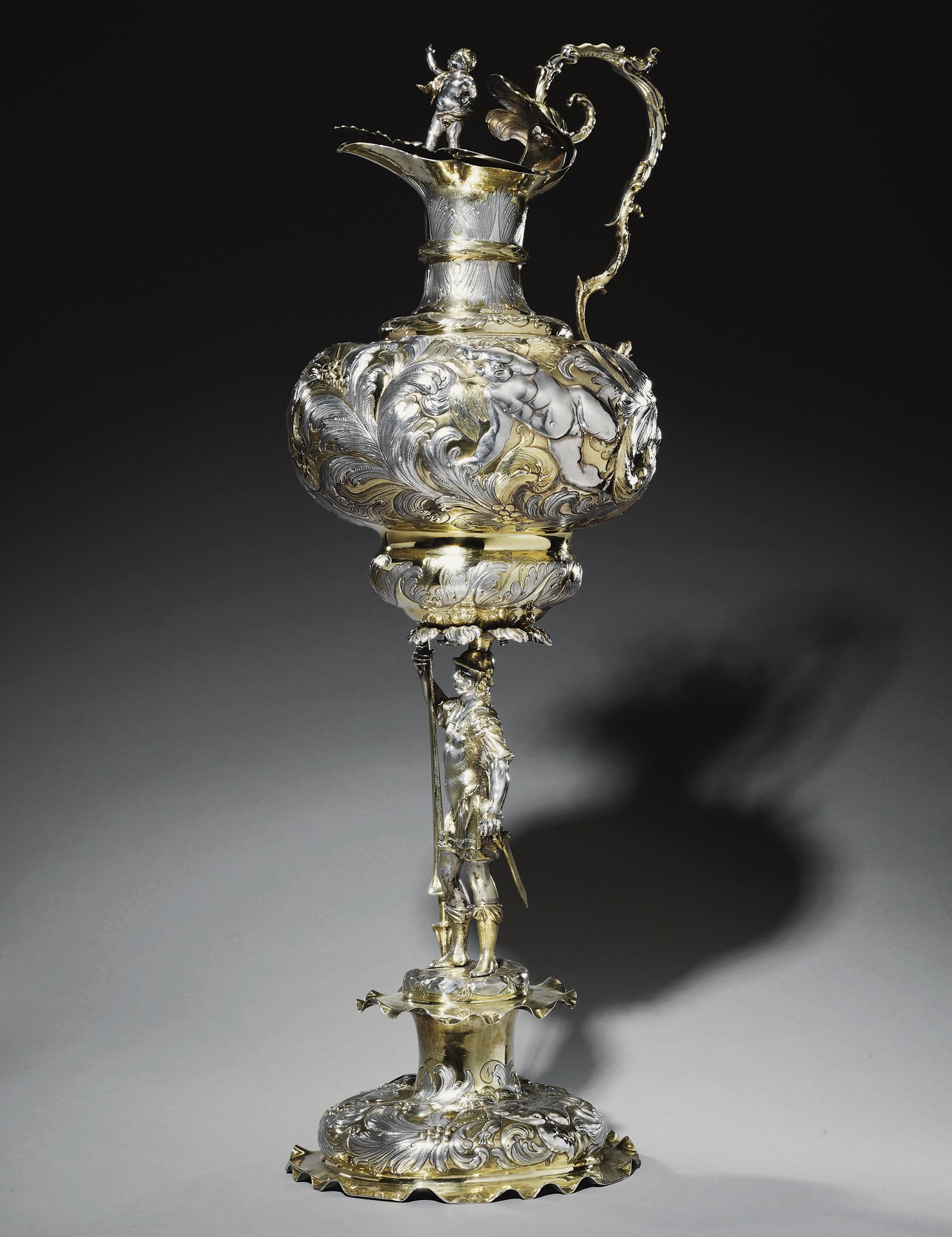 GRANDE AIGUIERE EN ARGENT ET VERMEIL